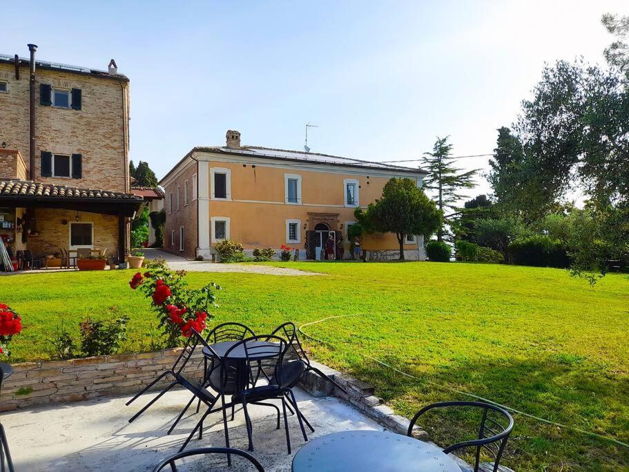 Villa Ginevri, La Casa Vacanze Immersa Nel Verde Mondavio Exterior photo